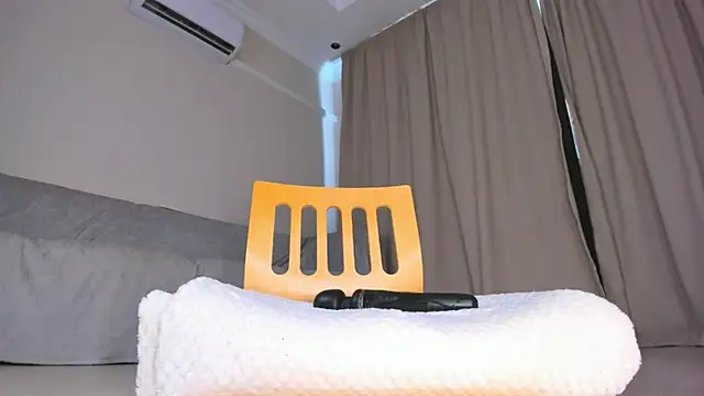 Cherrypie 001 online show from July 31, 4:23 am