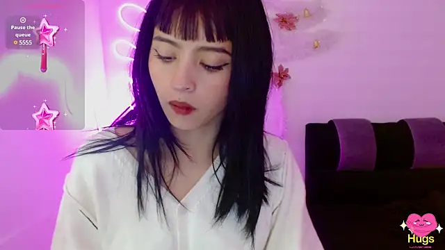 Snapshot of Kind_Scarlett chatting on December 6, 2:13 am Kind Scarlett online show from December 6, 2:13 am