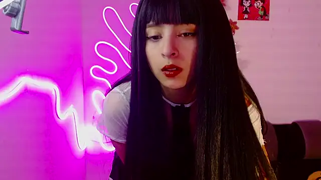 Snapshot of Kind_Scarlett chatting on December 20, 7:17 pm Kind Scarlett online show from December 20, 7:17 pm