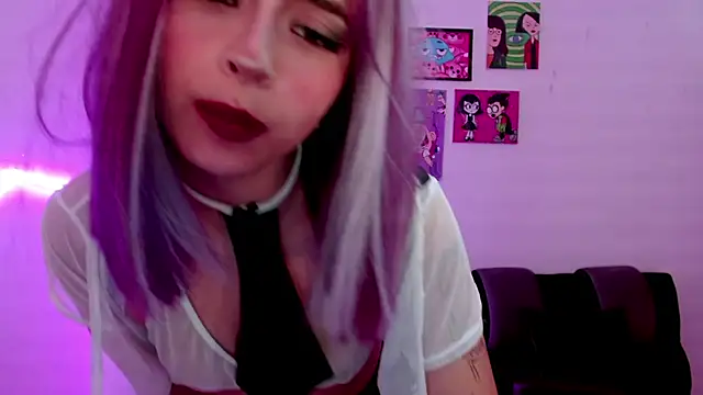 Snapshot of Kind_Scarlett chatting on January 23, 2:23 am Kind Scarlett online show from January 23, 2:23 am