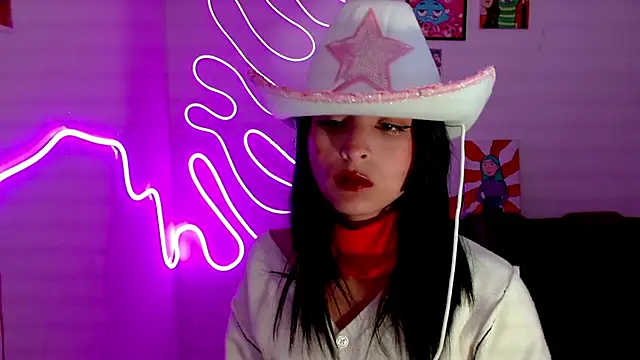 Snapshot of Kind_Scarlett chatting on February 10, 11:34 pm Kind Scarlett online show from February 10, 11:34 pm