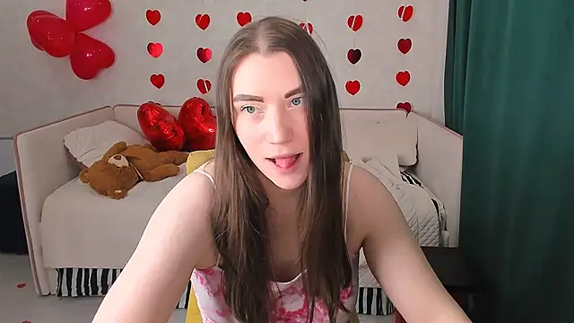 pussyhome2407 online show from February 14, 10:36 pm