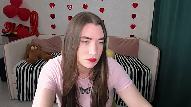 pussyhome2407 online show from March 5, 6:01 pm