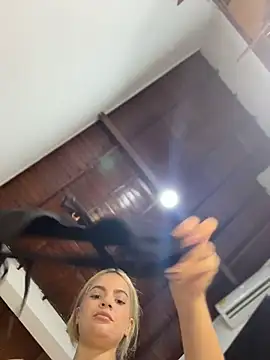 emiss  online show from December 5, 4:14 pm