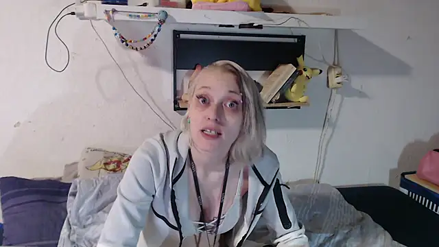 Snapshot of Harleyhot13061 chatting on January 6, 8:07 pm Harleyhot13061 online show from January 6, 8:07 pm