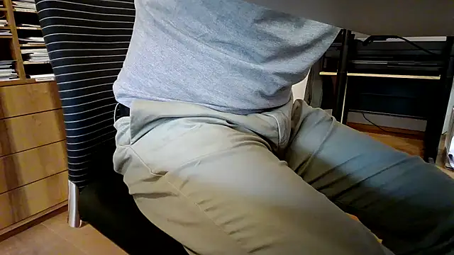 Snapshot of 10_1992 chatting on September 11, 8:03 am 10 1992 online show from September 11, 8:03 am