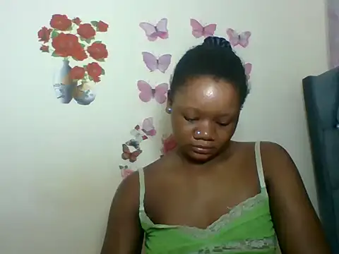 Snapshot of HotJeylee chatting on July 18, 1:10 am HotJeylee online show from July 18, 1:10 am