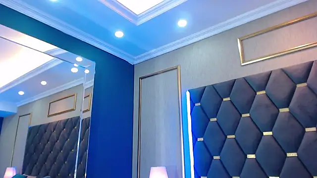 ThaniaJones online show from November 16, 12:11 pm