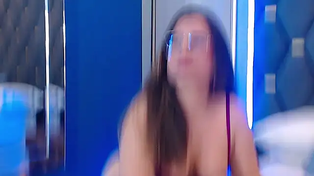 ThaniaJones online show from December 15, 12:09 pm