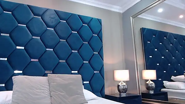 ThaniaJones online show from March 1, 12:07 pm