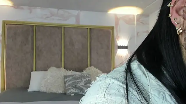 Snapshot of PaulinaDuarte chatting on August 3, 11:05 am PaulinaDuarte online show from August 3, 11:05 am