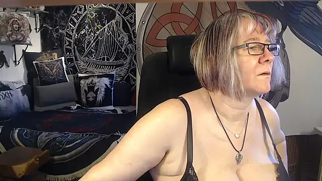 TittenMichelle online show from April 25, 8:39 am