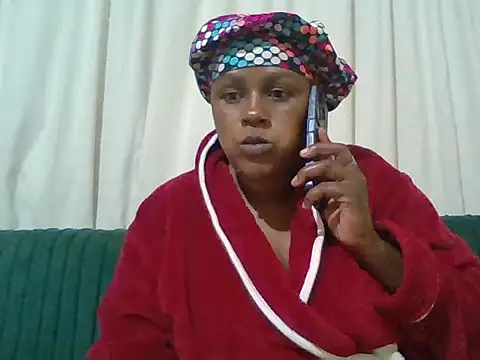 Snapshot of tight_pussy_gall chatting on November 6, 5:47 pm tight pussy gall online show from November 6, 5:47 pm