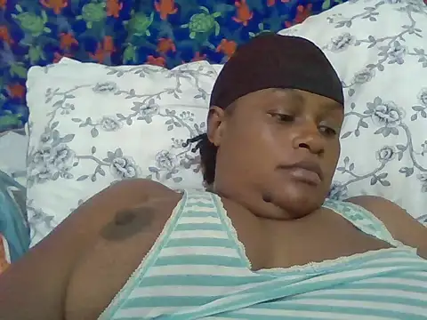 Snapshot of tight_pussy_gall chatting on November 13, 12:59 pm tight pussy gall online show from November 13, 12:59 pm