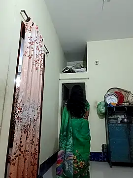 Snapshot of Payel-Sen chatting on January 18, 3:09 am Payel-Sen online show from January 18, 3:09 am