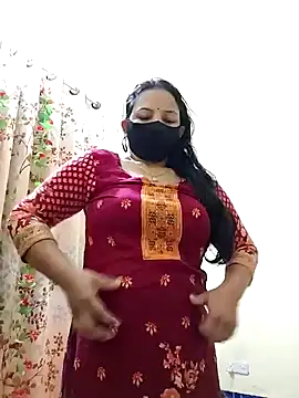 Snapshot of Payel-Sen chatting on February 1, 6:51 pm Payel-Sen online show from February 1, 6:51 pm