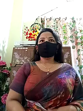 Snapshot of Payel-Sen chatting on February 4, 2:49 am Payel-Sen online show from February 4, 2:49 am