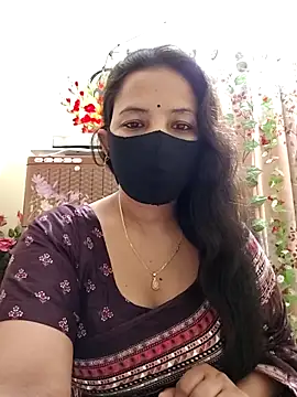 Snapshot of Payel-Sen chatting on February 22, 6:41 pm Payel-Sen online show from February 22, 6:41 pm