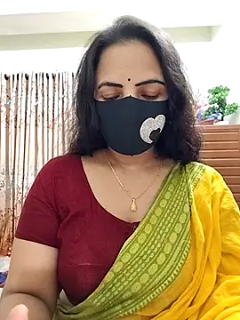 Snapshot of Payel-Sen chatting on November 21, 11:53 am Payel-Sen online show from November 21, 11:53 am