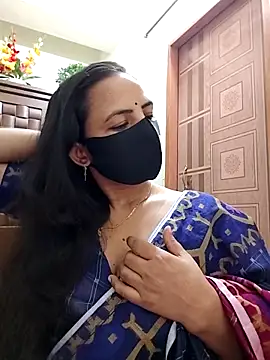 Snapshot of Payel-Sen chatting on December 3, 5:22 pm Payel-Sen online show from December 3, 5:22 pm