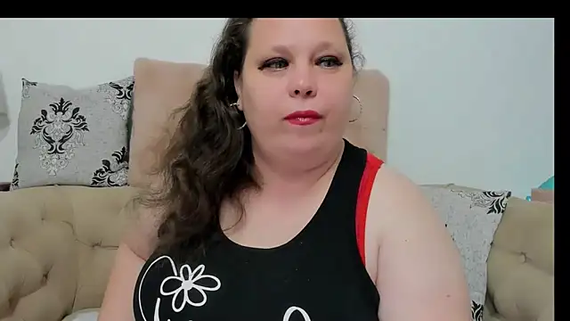 KarolineJoyy online show from May 3, 6:25 pm