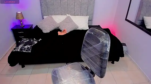 Snapshot of Lana_stone_ chatting on March 9, 3:22 am Lana stone online show from March 9, 3:22 am