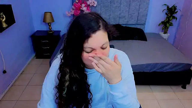 Snapshot of Lana_stone_ chatting on September 22, 3:08 am Lana stone online show from September 22, 3:08 am