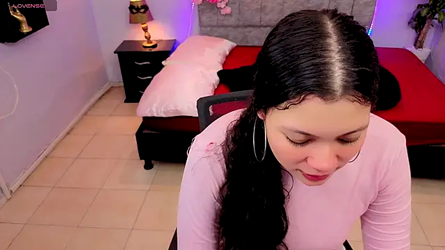 Snapshot of Lana_stone_ chatting on October 18, 3:20 am Lana stone online show from October 18, 3:20 am