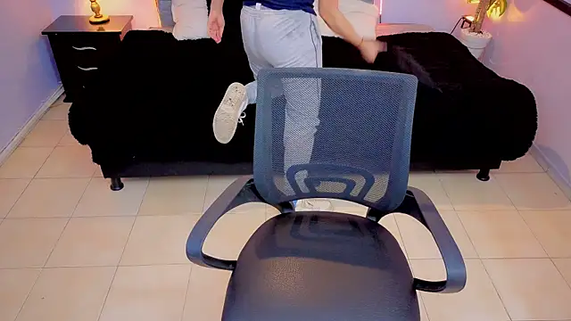 Snapshot of Lana_stone_ chatting on October 30, 3:30 am Lana stone online show from October 30, 3:30 am