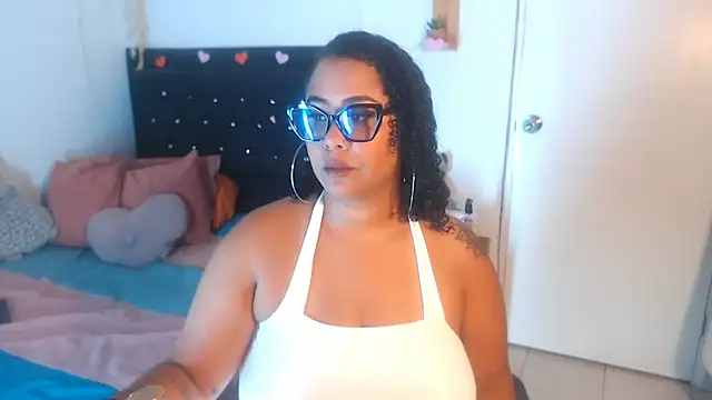 Snapshot of ebony_Exotica chatting on March 7, 10:32 pm ebony Exotica online show from March 7, 10:32 pm