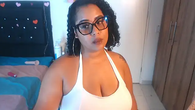 Snapshot of ebony_Exotica chatting on March 8, 9:51 pm ebony Exotica online show from March 8, 9:51 pm