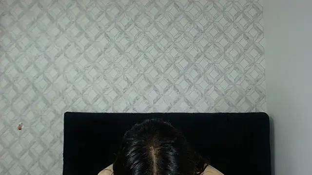 Snapshot of Emma-Wilson chatting on February 13, 6:59 pm Emma-Wilson online show from February 13, 6:59 pm