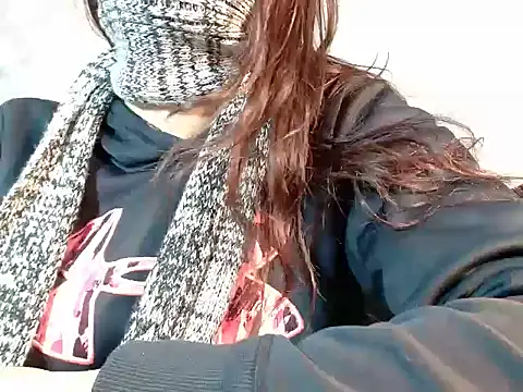 Emma-Wilson online show from March 17, 4:10 pm