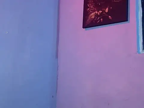 Emma-Wilson online show from July 3, 5:52 pm