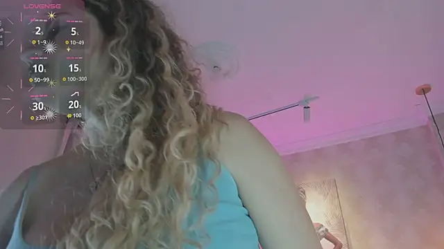 Shantall   online show from April 24, 11:01 am