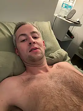 Snapshot of IrishManc chatting on May 28, 10:56 am IrishManc online show from May 28, 10:56 am