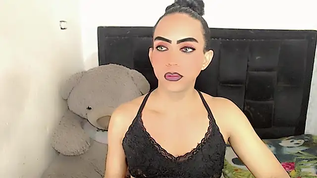 Snapshot of Michell_Queen chatting on March 20, 4:18 am Michell Queen online show from March 20, 4:18 am