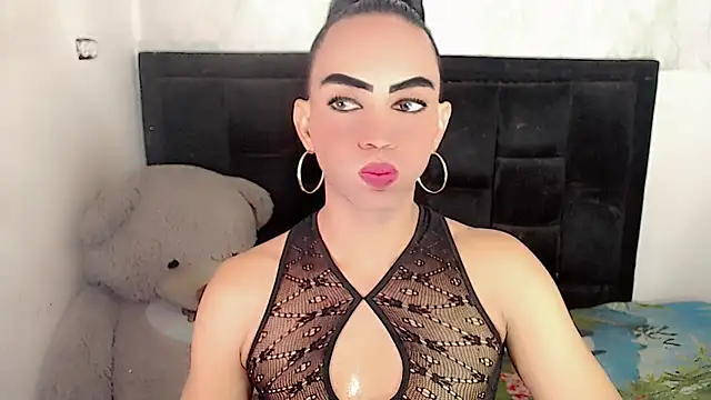 Snapshot of Michell_Queen chatting on November 16, 7:47 am Michell Queen online show from November 16, 7:47 am