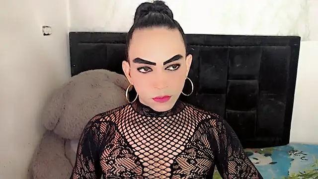 Snapshot of Michell_Queen chatting on December 4, 4:22 am Michell Queen online show from December 4, 4:22 am