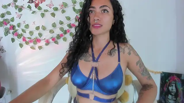 Snapshot of paula_brunette chatting on September 24, 3:10 am paula brunette online show from September 24, 3:10 am