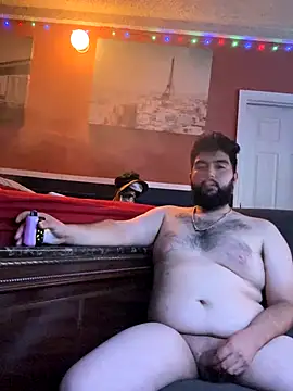 Snapshot of bigdickgio6923 chatting on December 2, 1:33 am bigdickgio6923 online show from December 2, 1:33 am