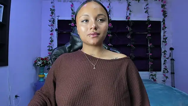 sweelanna   online show from June 2, 12:34 am