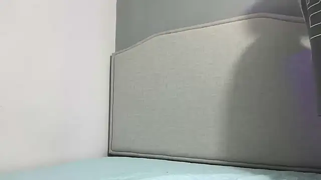 dominic brandd23 online show from November 22, 8:19 pm