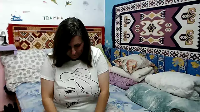 AdelineBlueEyes online show from October 7, 11:18 am