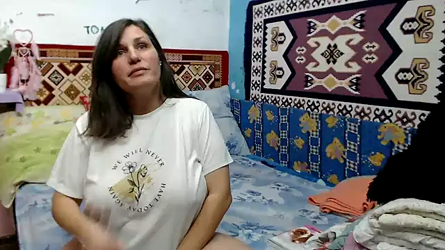 AdelineBlueEyes online show from November 20, 10:48 am