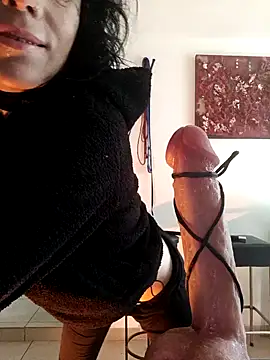 Snapshot of freyamoret chatting on December 4, 8:45 am freyamoret online show from December 4, 8:45 am