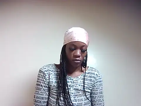 Snapshot of Creamy_candy17 chatting on October 23, 12:32 am Creamy candy17 online show from October 23, 12:32 am