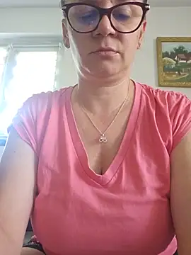 Snapshot of KristenVega chatting on June 19, 7:56 am KristenVega online show from June 19, 7:56 am