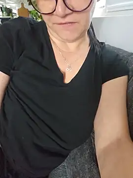 Snapshot of KristenVega chatting on July 9, 8:07 am KristenVega online show from July 9, 8:07 am