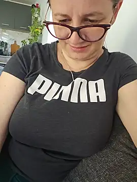 Snapshot of KristenVega chatting on July 23, 8:12 am KristenVega online show from July 23, 8:12 am